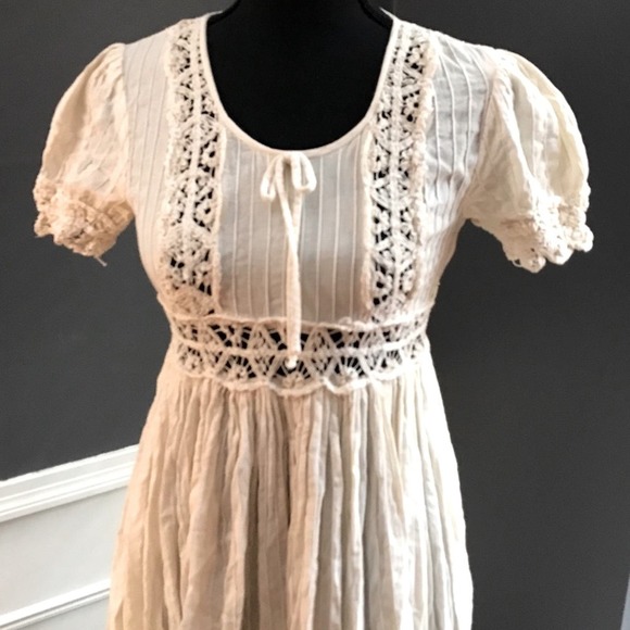 1970s VINTAGE Ivory Crochet Embellished Maxi Dress with Full Skirted Design XSM - Picture 8 of 11